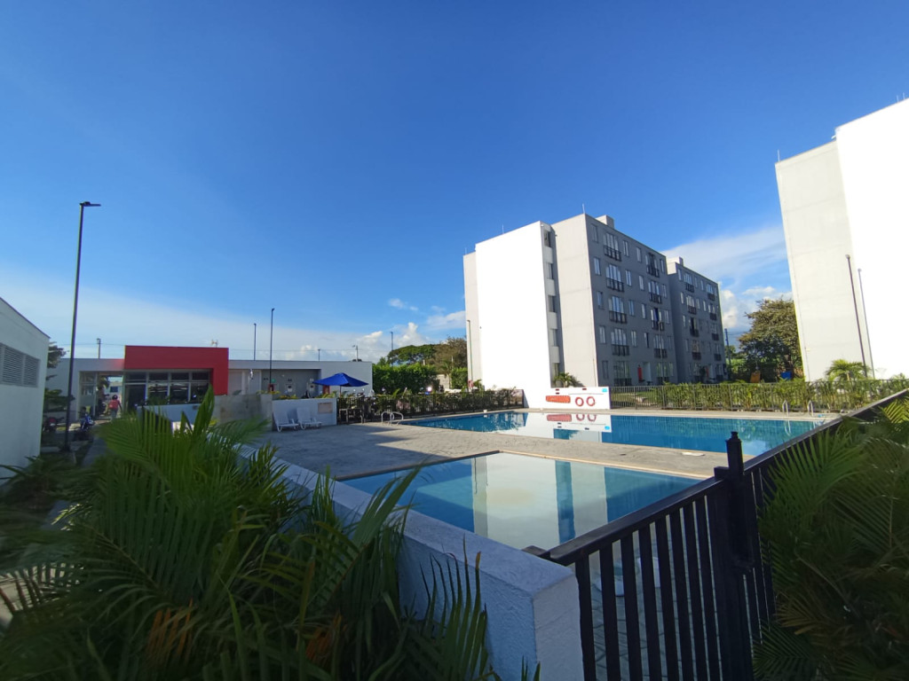 Apartamento en arriendo en Cr Las Flores Del Campestre I, Palmira · foto 5 de 19