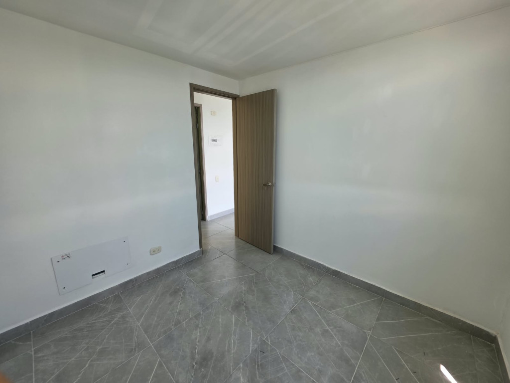 Apartamento en arriendo en Cr Las Flores Del Campestre I, Palmira · foto 10 de 19
