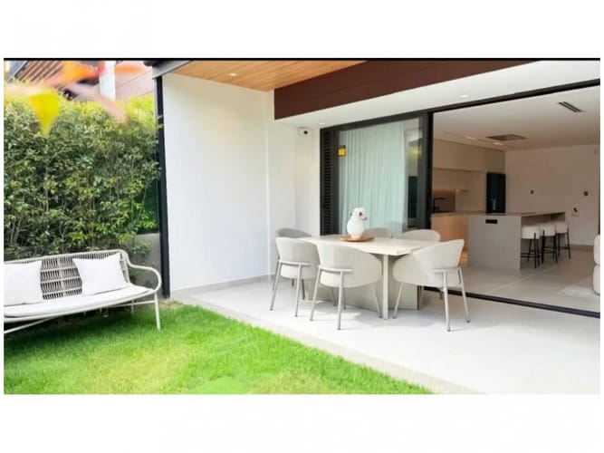 Casa de 3 alcobas en venta en Urbanización Las Cumbres, Envigado, 167 m² · foto 4 de 21