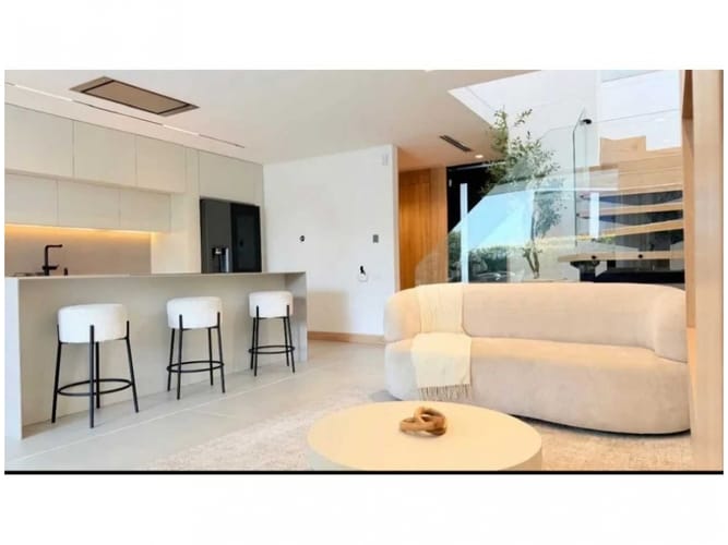 Casa de 3 alcobas en venta en Urbanización Las Cumbres, Envigado, 167 m² · foto 7 de 21