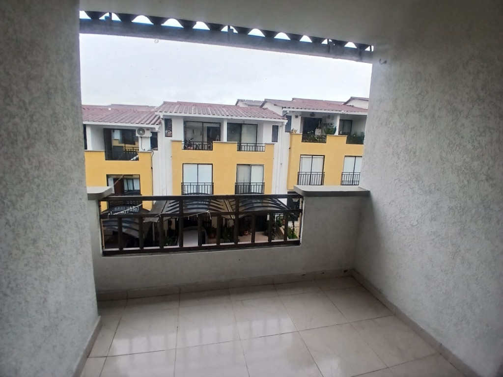 Casa en venta en Bosques De Santa Elena, Pereira · foto 2 de 24