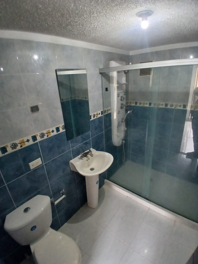 Casa en venta en Bosques De Santa Elena, Pereira · foto 6 de 24