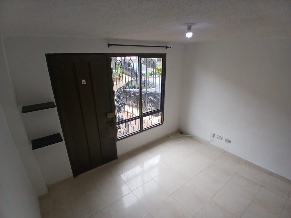 Casa en venta en Bosques De Santa Elena, Pereira · foto 8 de 24