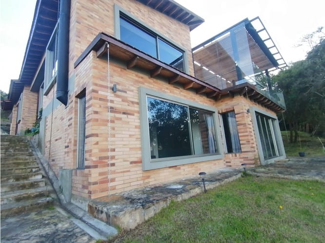 Casa de 2 alcobas en venta en Yerbabonita Bosque Nativo, Sopó, 370 m² · foto 2 de 24