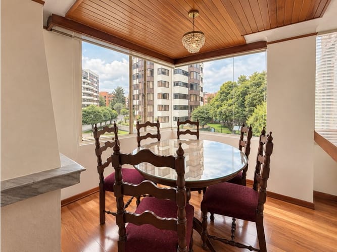 Apartamento de 2 alcobas en venta en Santa Barbara, Bogotá, 90 m² · foto 3 de 24