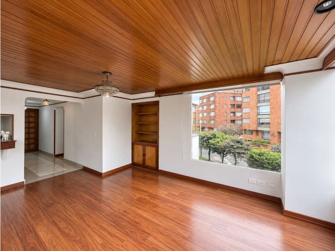 Apartamento de 2 alcobas en venta en Santa Barbara, Bogotá, 90 m² · foto 6 de 24