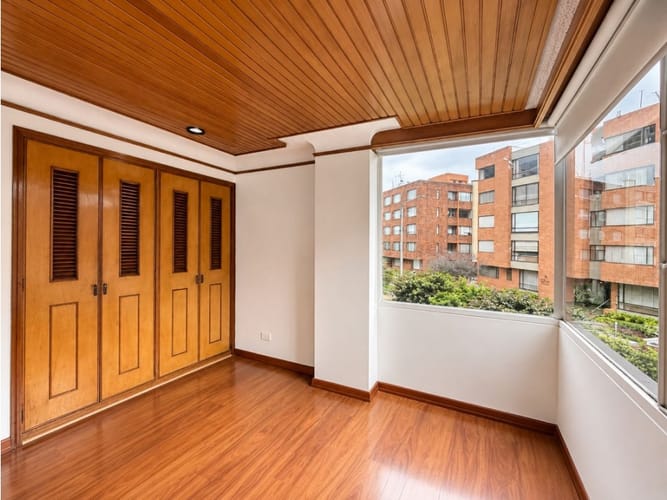 Apartamento de 2 alcobas en venta en Santa Barbara, Bogotá, 90 m² · foto 16 de 24