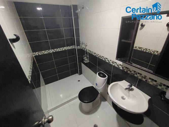 Edificio en venta en Torices, Cartagena, 840 m² · foto 9 de 23