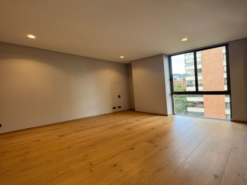 Apartamento en venta en Castropol, Medellín · foto 2 de 24