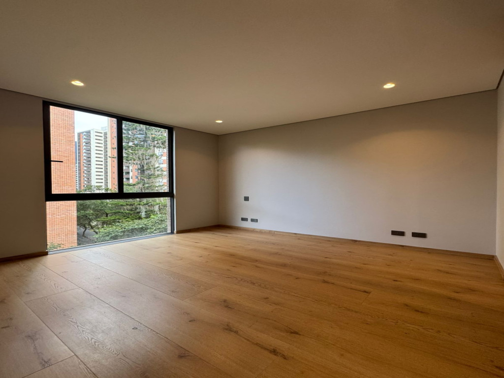 Apartamento en venta en Castropol, Medellín · foto 4 de 24