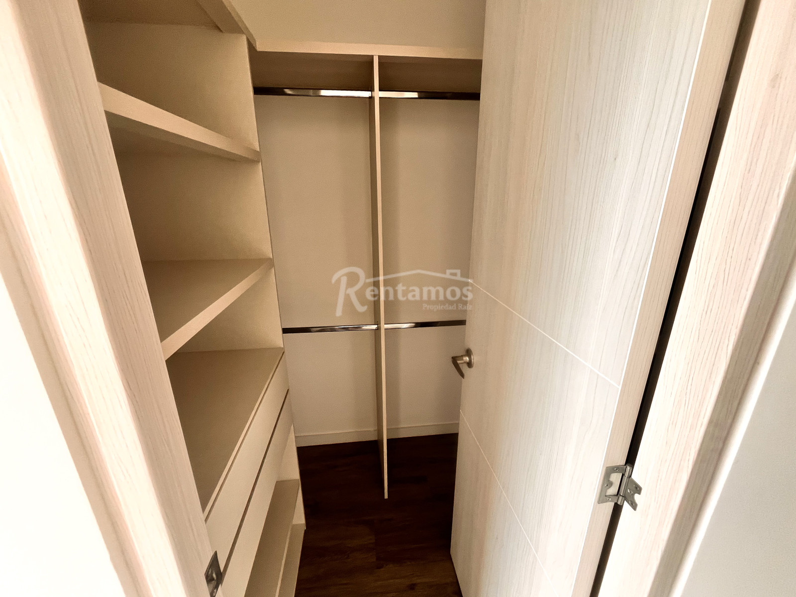 Apartamento en arriendo en Lalinde, Medellín · foto 19 de 24