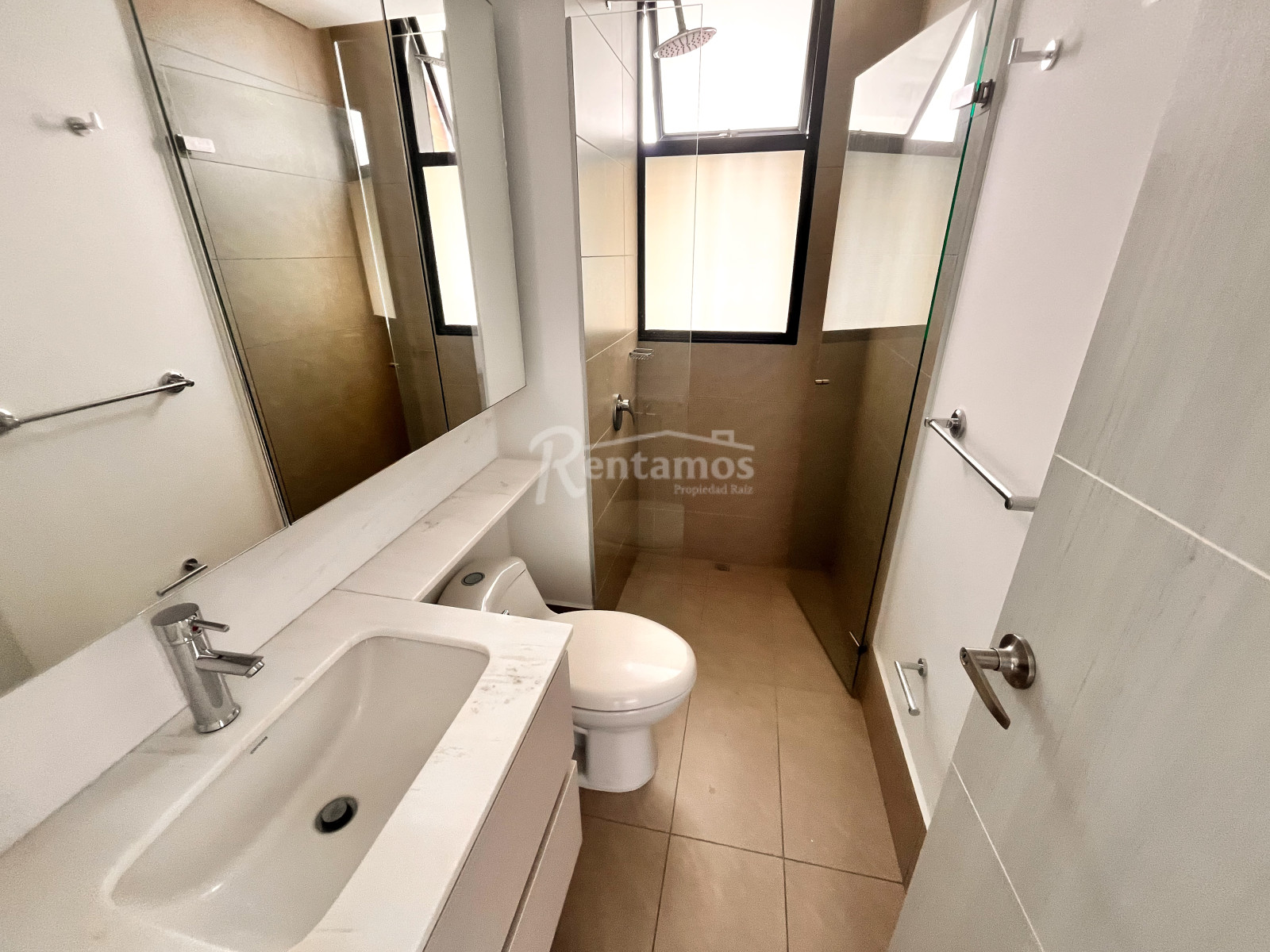 Apartamento en arriendo en Lalinde, Medellín · foto 24 de 24