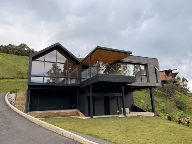 Casa de 3 alcobas en venta en El Chuscal, El Retiro, 371 m² · foto 3 de 19