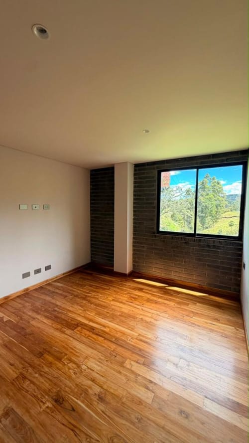 Casa de 3 alcobas en venta en El Chuscal, El Retiro, 371 m² · foto 15 de 19