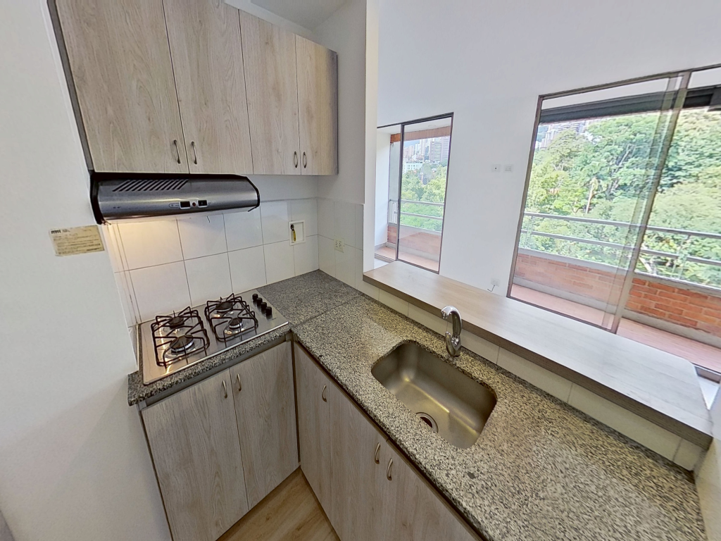 Apartamento en venta en El Poblado, Medellín · foto 3 de 13