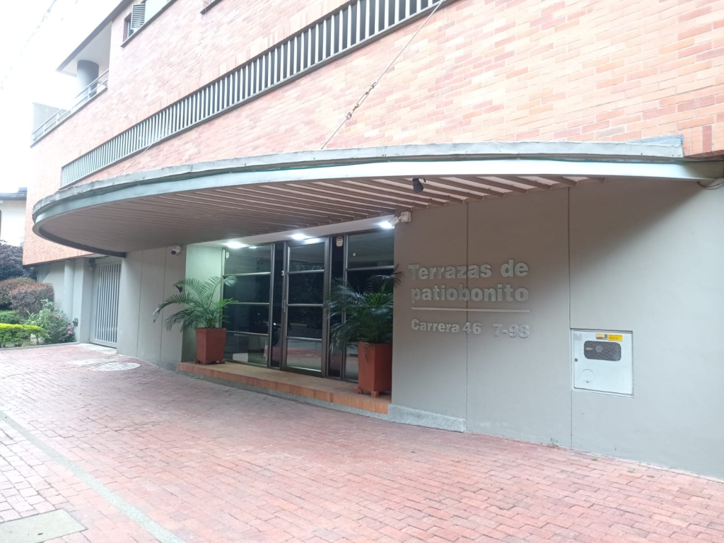 Apartamento en venta en El Poblado, Medellín · foto 11 de 13