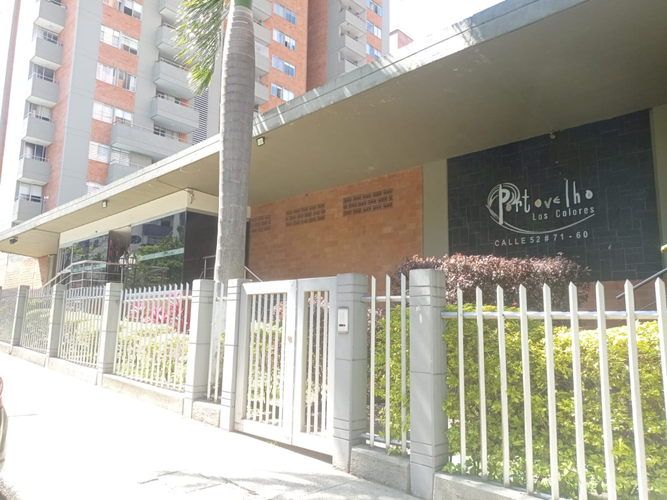Apartamento de 2 alcobas en venta en Laureles, Medellín, 72 m² · foto 17 de 24