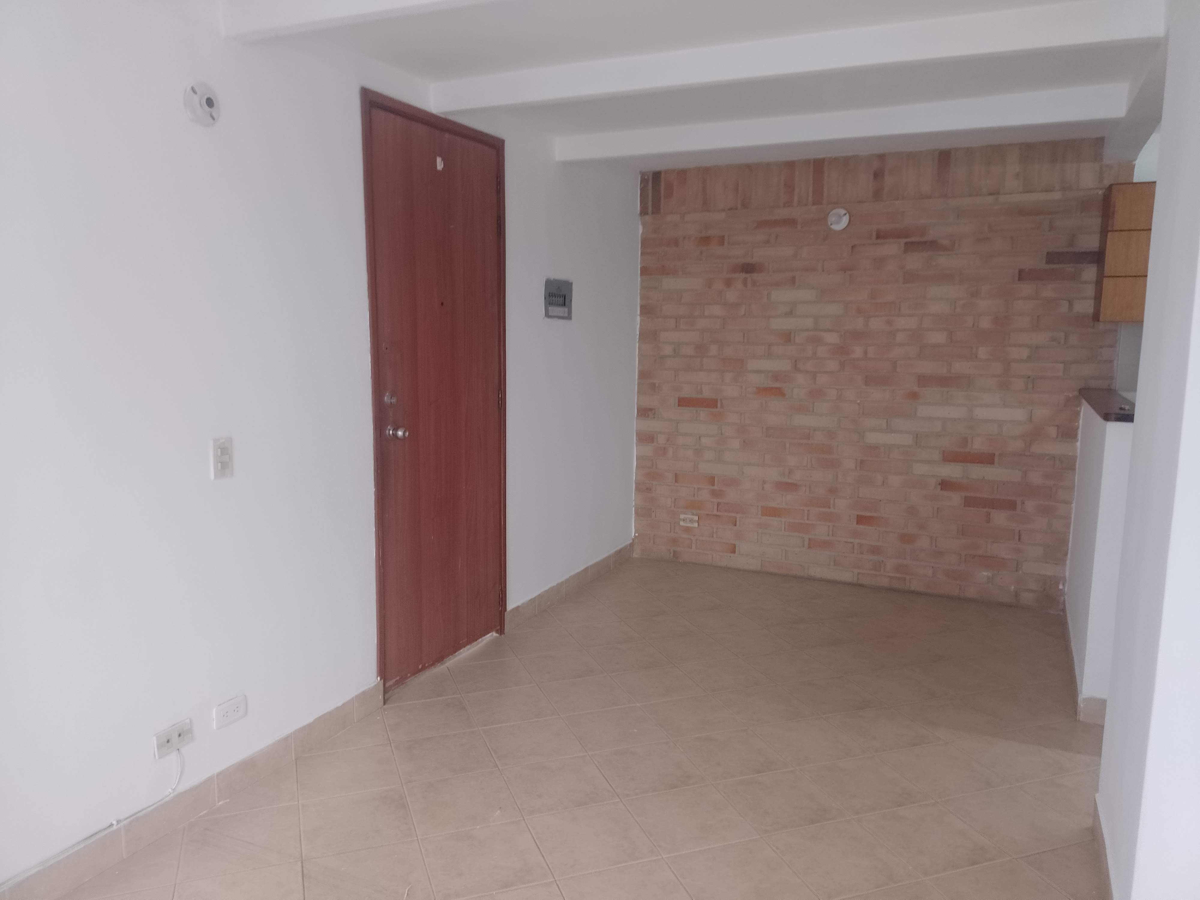 Apartamento en venta en Loma Del Indio, Medellín · foto 2 de 14