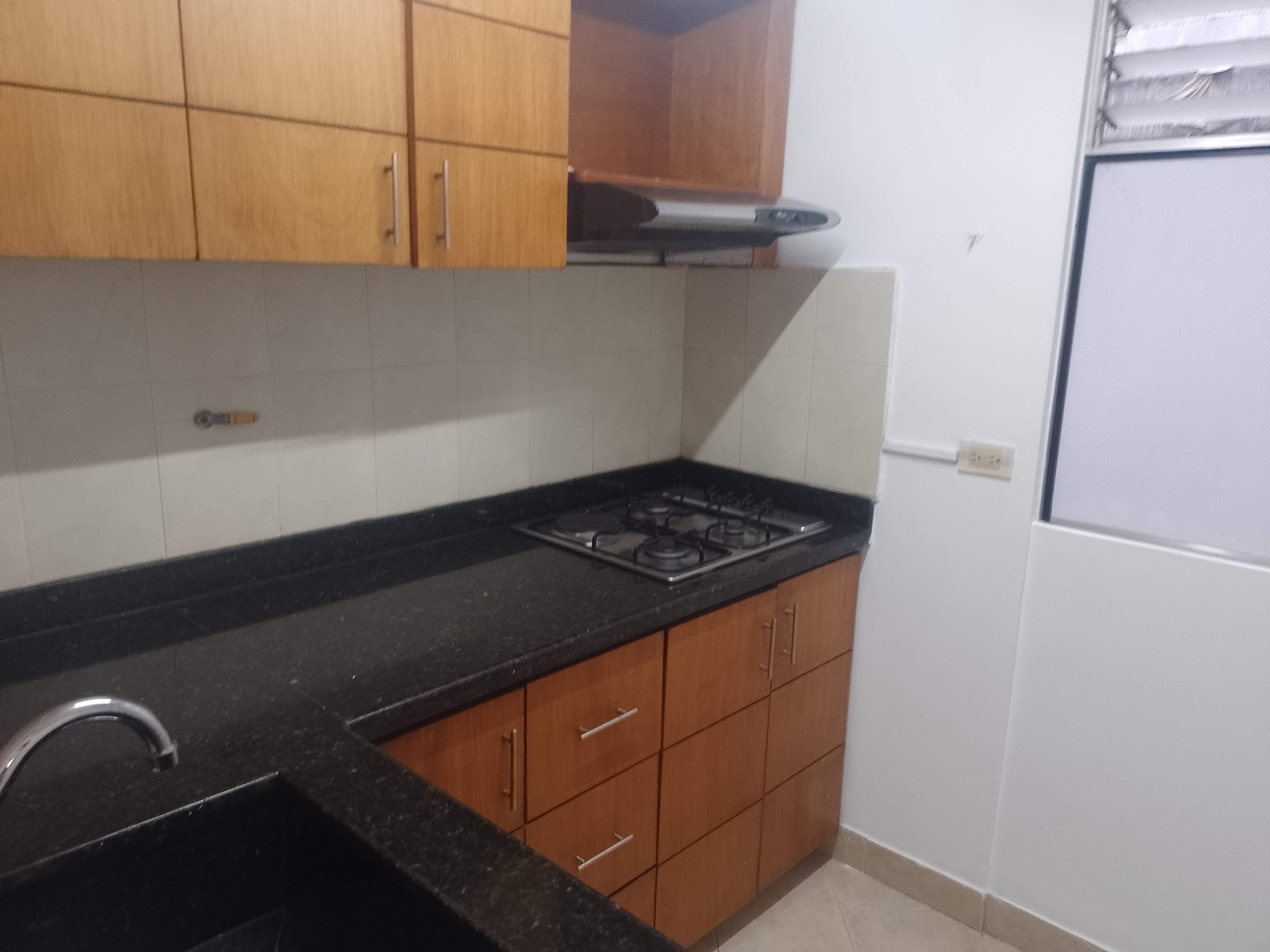 Apartamento en venta en Loma Del Indio, Medellín · foto 3 de 14