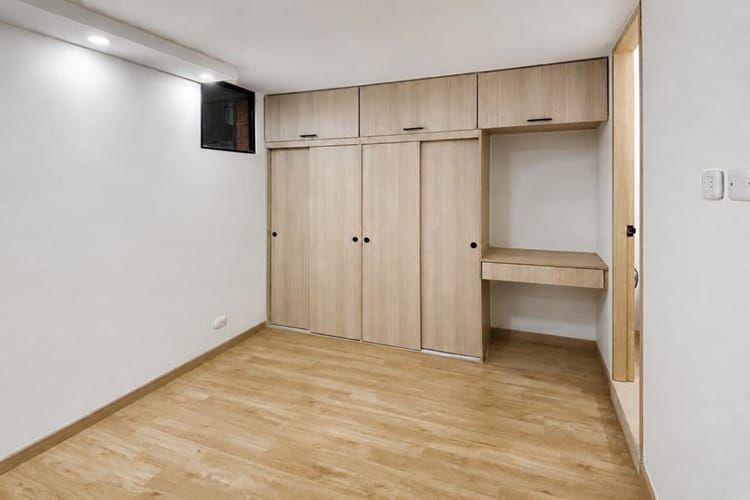Apartamento de 3 alcobas en venta en La Estancia, Madrid, 54 m² · foto 6 de 13