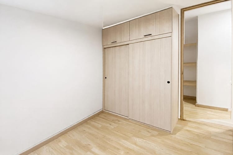 Apartamento de 3 alcobas en venta en La Estancia, Madrid, 54 m² · foto 11 de 13