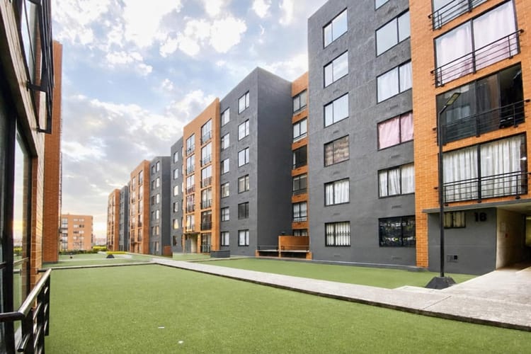 Apartamento de 3 alcobas en venta en La Estancia, Madrid, 54 m² · foto 13 de 13