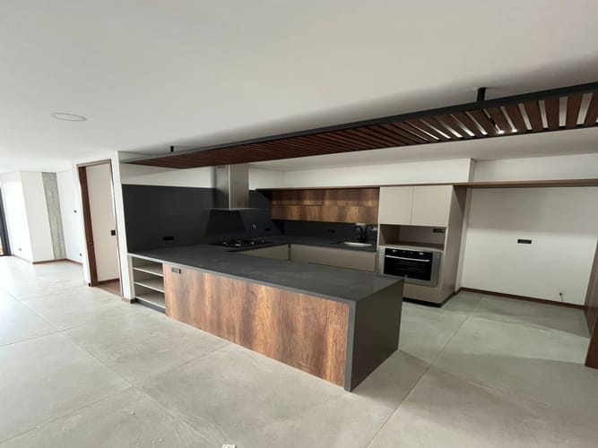 Apartamento de 3 alcobas en venta en Las Palmas, Medellín, 128 m² · foto 3 de 8
