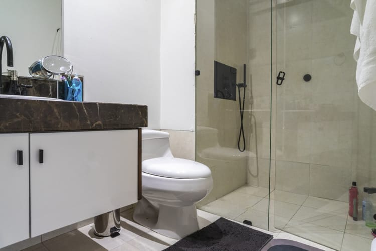 Apartamento de 1 alcoba en venta en Los Rosales, Bogotá, 80 m² · foto 14 de 21
