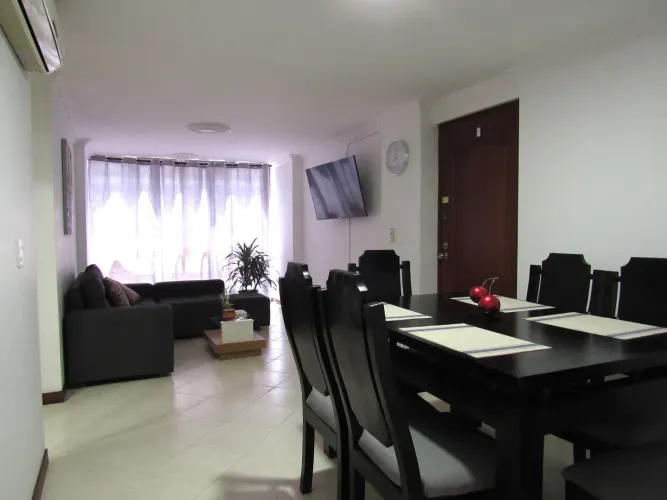 Apartamento de 3 alcobas en arriendo en Los Balsos, Medellín, 72 m² · foto 2 de 24