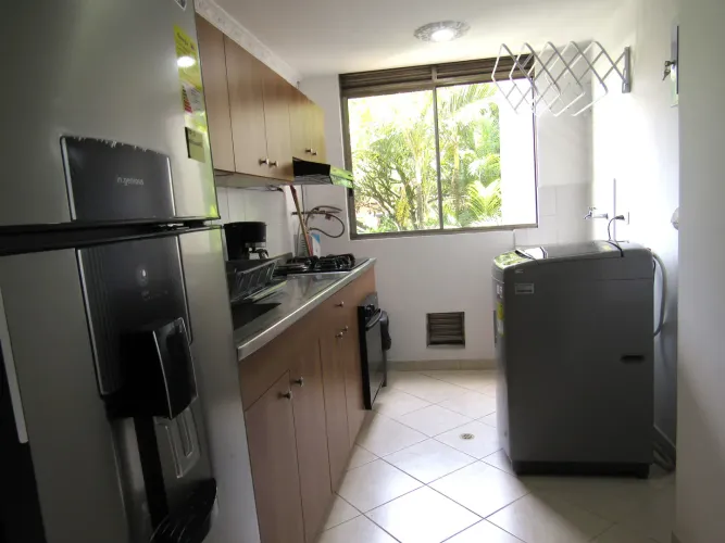 Apartamento de 3 alcobas en arriendo en Los Balsos, Medellín, 72 m² · foto 7 de 24
