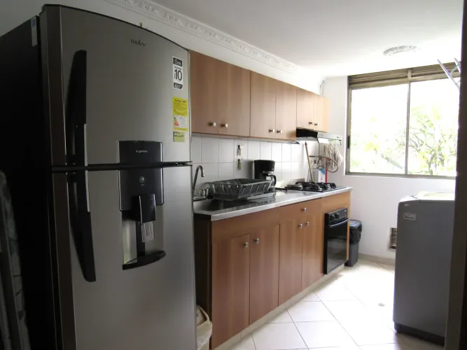 Apartamento de 3 alcobas en arriendo en Los Balsos, Medellín, 72 m² · foto 8 de 24