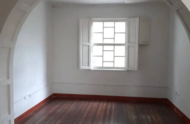 Casa de 5 alcobas en venta en Prado, Medellín, 290 m² · foto 2 de 10