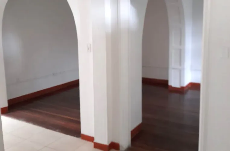 Casa de 5 alcobas en venta en Prado, Medellín, 290 m² · foto 3 de 10