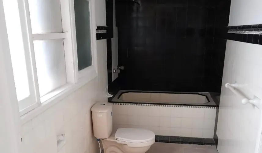 Casa de 5 alcobas en venta en Prado, Medellín, 290 m² · foto 8 de 10