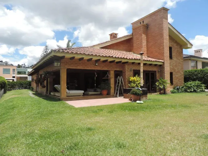 Casa de 5 alcobas en venta en El Tablazo, Rionegro, 1950 m² · foto 2 de 19