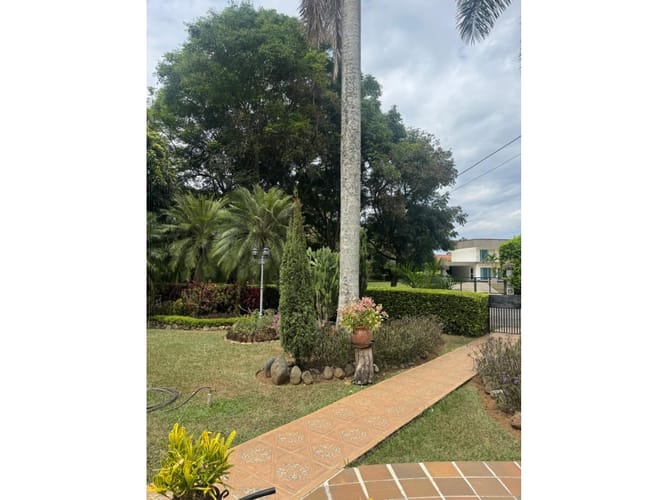 Casa de 3 alcobas en venta en La Buitrera, Cali, 350 m² · foto 3 de 24