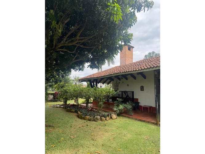 Casa de 3 alcobas en venta en La Buitrera, Cali, 350 m² · foto 9 de 24