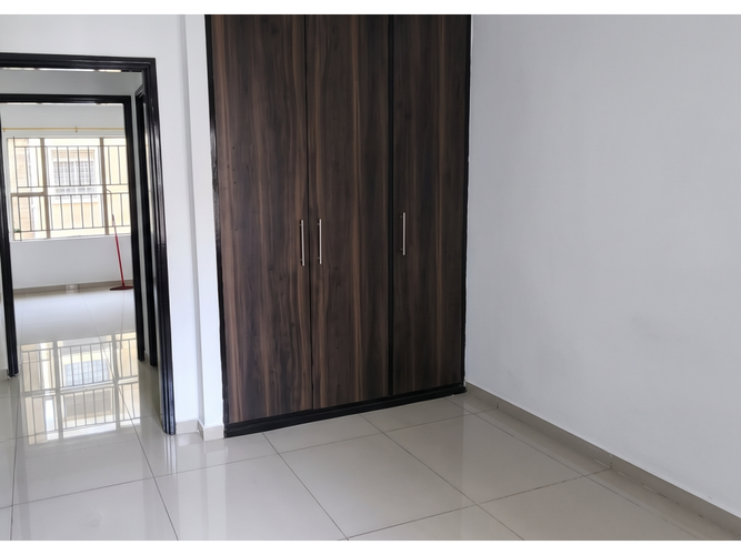 Apartamento en venta en La Alborada, Cali · foto 5 de 9