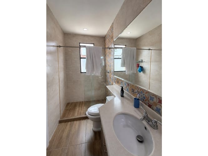 Casa de 3 alcobas en venta en Ciudad Jardin, Cali, 236 m² · foto 8 de 19