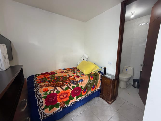 Casa de 5 alcobas en venta en San Simón, Bogotá, 472 m² · foto 18 de 24