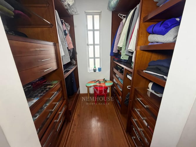 Casa de 5 alcobas en venta en San Simón, Bogotá, 472 m² · foto 14 de 24