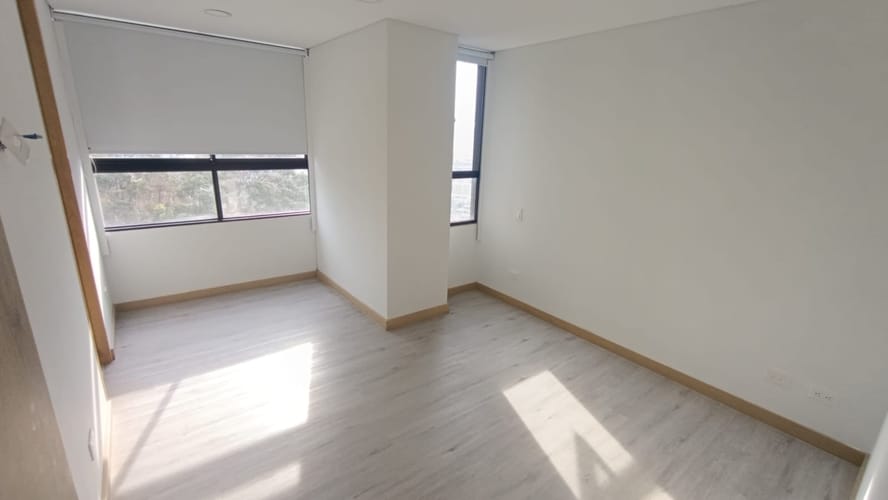 Apartamento de 3 alcobas en arriendo en Loma Del Indio, Medellín, 96 m² · foto 8 de 14
