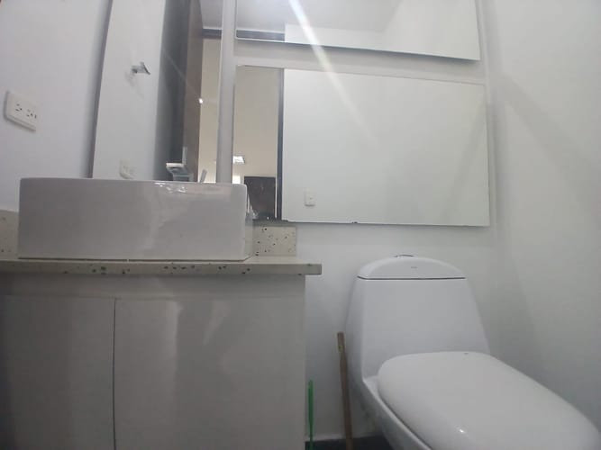 Oficina en arriendo en Los Balsos, Medellín, 56 m² · foto 9 de 12