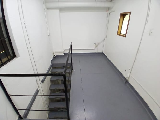 Local en arriendo en Los Colores, Medellín, 30 m² · foto 9 de 10
