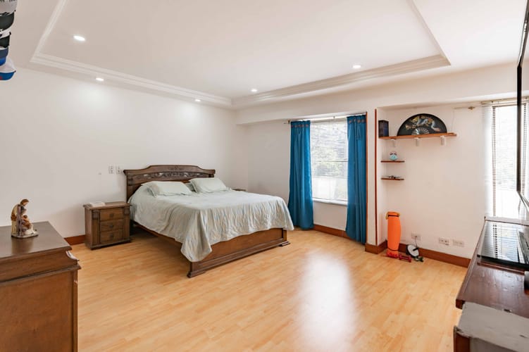 Apartamento de 4 alcobas en venta en Chico Norte, Bogotá, 159 m² · foto 11 de 20