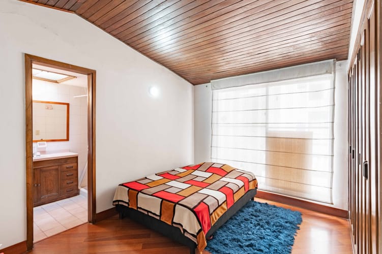 Apartamento de 4 alcobas en venta en Chico Norte, Bogotá, 159 m² · foto 15 de 20
