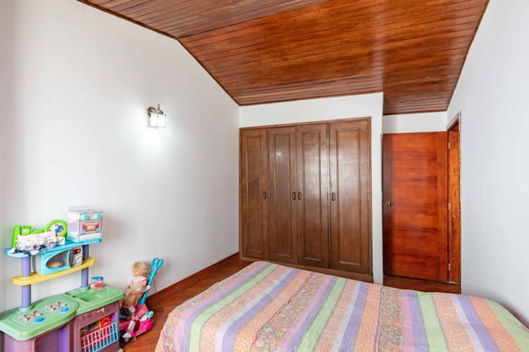 Apartamento de 4 alcobas en venta en Chico Norte, Bogotá, 159 m² · foto 18 de 20