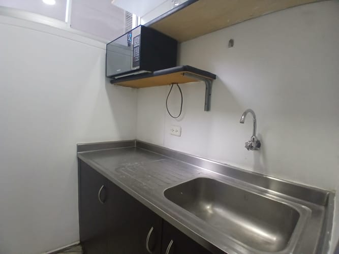 Oficina en arriendo en Los Balsos, Medellín, 93 m² · foto 5 de 13