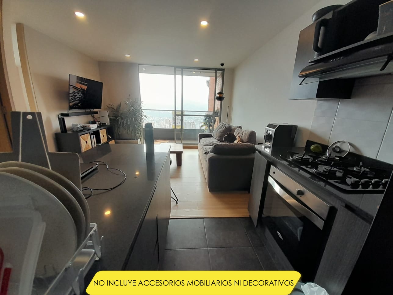 Apartaestudio en arriendo en El Poblado, Medellín · foto 5 de 17