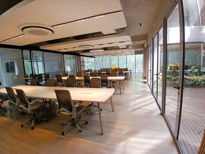 Oficina en arriendo en El Velódromo, Medellín, 240 m² · foto 2 de 10
